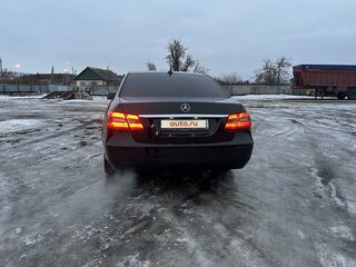 2011 Mercedes-Benz E-Класс 200 7G-Tronic IV (W212, S212, C207), чёрный, 1800000 рублей, вид 5