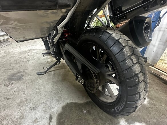 2015 Suzuki V-Strom 1000, красный, 750000 рублей - вид 7