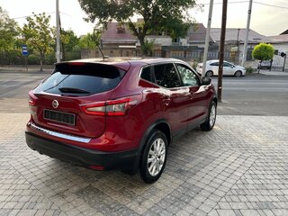 2020 Nissan Rogue Sport I Рестайлинг, красный, 1850000 рублей, вид 3