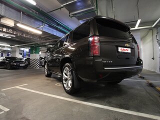 2017 Chevrolet Tahoe IV, коричневый, 3950000 рублей, вид 4