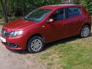 2014 Renault Sandero II, красный, 700000 рублей, вид 5