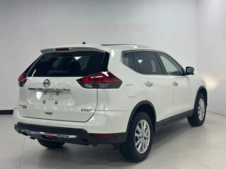 2022 Nissan X-Trail III Рестайлинг, белый, 1670000 рублей, вид 5
