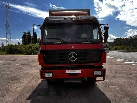 1990 Mercedes-Benz 2435, красный, 950000 рублей, вид 2