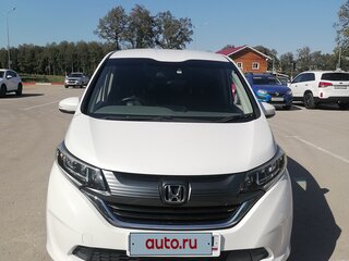 2018 Honda Freed II, белый, 1750000 рублей, вид 2