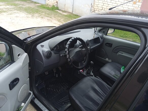 2009 Renault Logan I, чёрный, 450000 рублей - вид 4