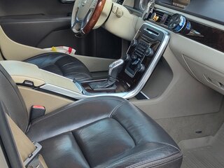 2013 Volvo XC70 II, бежевый, 1650000 рублей, вид 5
