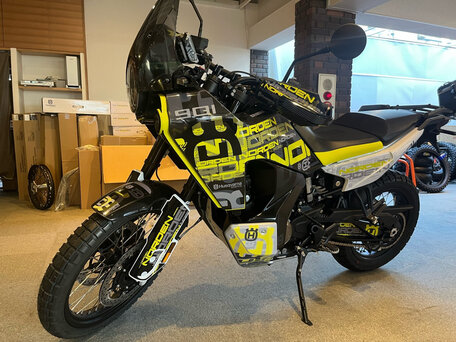 2024 Husqvarna Norden 901, жёлтый, 1300000 рублей, вид 3
