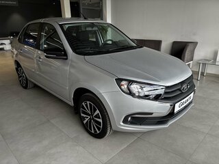 2026 Lada (ВАЗ) Granta I Рестайлинг, серебристый, 1208000 рублей, вид 2