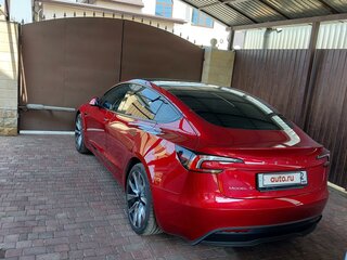 2023 Tesla Model 3 Long Range I Рестайлинг, пурпурный, 6900000 рублей, вид 3