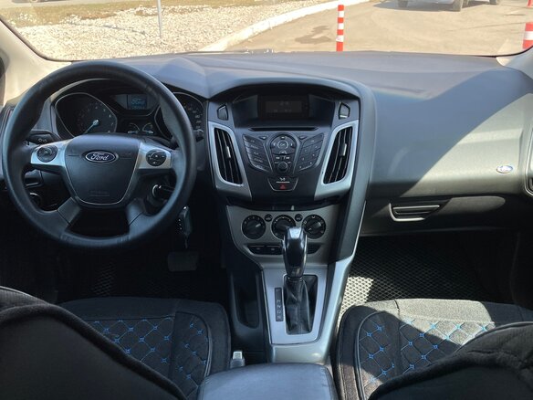 2012 Ford Focus III, белый, 720000 рублей - вид 9