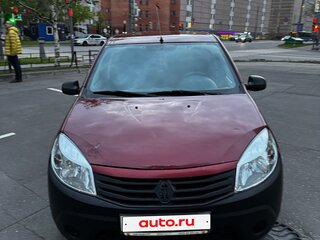 2011 Renault Sandero I, красный, 300000 рублей, вид 3
