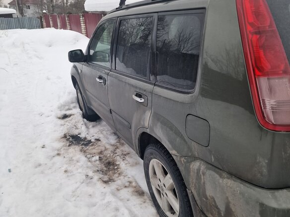 2004 Nissan X-Trail I Рестайлинг, зелёный, 900000 рублей