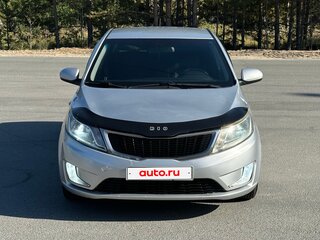 2011 Kia Rio 5-speed III, серебристый, 450000 рублей, вид 3