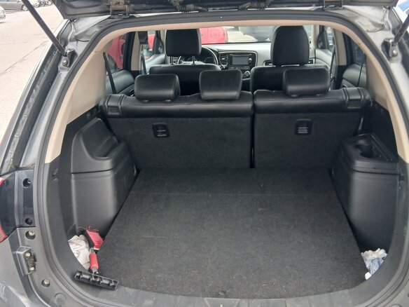 2015 Mitsubishi Outlander III Рестайлинг 2, серый, 1370000 рублей - вид 11