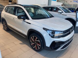 2023 Volkswagen Tharu 330 TSI I Рестайлинг, белый, 4300000 рублей, вид 2