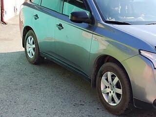 2013 Mitsubishi Outlander III, серый, 1420000 рублей, вид 2