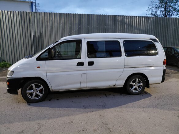 1999 Mitsubishi L400, белый, 365000 рублей - вид 6