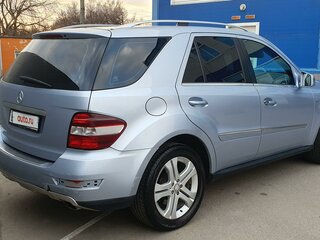 2010 Mercedes-Benz M-Класс 300 II (W164) Рестайлинг, голубой, 2000000 рублей, вид 4