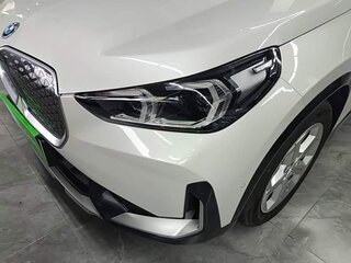 2025 BMW iX1 eDrive 25L, белый, 3899666 рублей, вид 4
