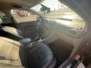 2011 Ford Focus II Рестайлинг, чёрный, 380000 рублей, вид 5