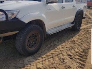 2014 Toyota Hilux VII Рестайлинг, белый, 1600000 рублей, вид 3