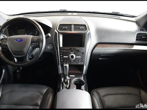 2016 Ford Explorer V Рестайлинг, серый, 2900000 рублей - вид 7