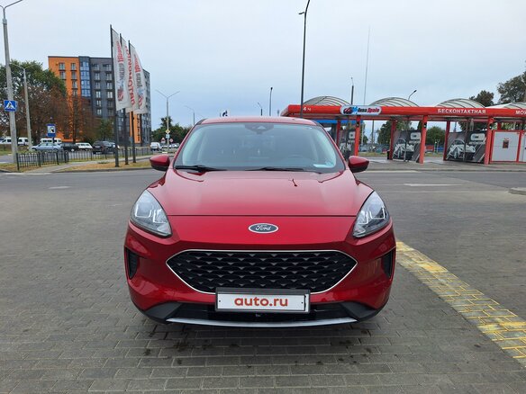 2020 Ford Escape IV, пурпурный - вид 1