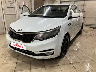 2015 Kia Rio III Рестайлинг, белый, 500000 рублей, вид 1