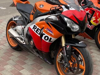 2010 Honda CBR 1000 RR/RA Fireblade, красный, 600000 рублей, вид 5
