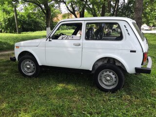 2009 Lada (ВАЗ) 2121 (4x4) I Рестайлинг, белый, 565000 рублей, вид 3