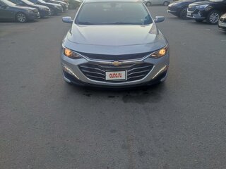 2019 Chevrolet Malibu IX Рестайлинг, серебристый, 1450000 рублей, вид 2