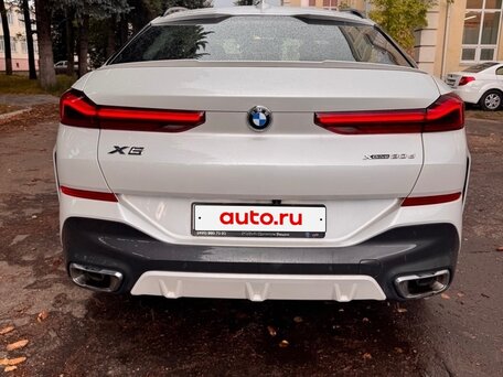 2022 BMW X6 30d III (G06), белый, 8300000 рублей, вид 4