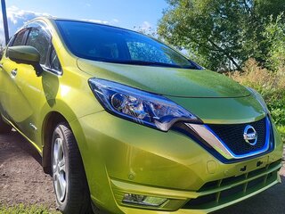 2017 Nissan Note e-Power II Рестайлинг, зелёный, 1389000 рублей, вид 3