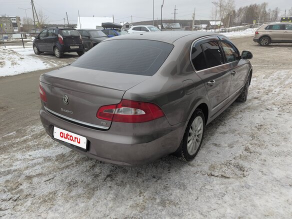 2012 Skoda Superb II, серый, 1250000 рублей - вид 3