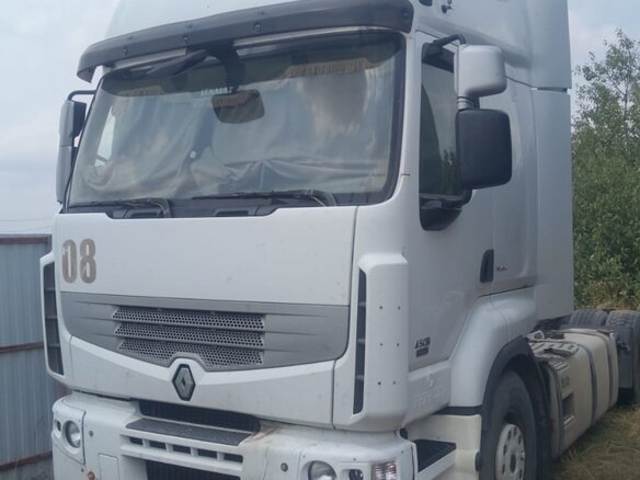 2013 Renault Premium, белый, 2700000 рублей
