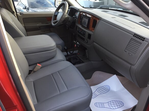 2006 Dodge RAM III (DR/DH), пурпурный - вид 3