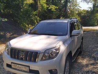 2010 Toyota Land Cruiser Prado 150 Series, белый, 3100000 рублей, вид 5