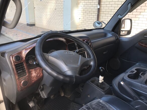 2007 Kia Bongo, белый, 650000 рублей - вид 19