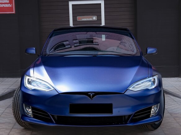 2020 Tesla Model S Long Range I Рестайлинг, синий, 5700000 рублей - вид 1
