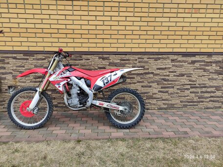 2012 Honda CRF 250R, красный, 320000 рублей, вид 4
