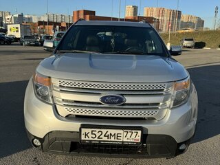 2013 Ford Explorer V, серебристый, 1650000 рублей, вид 1