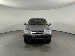 2015 Chevrolet Niva I Рестайлинг, серый, 530500 рублей, вид 2