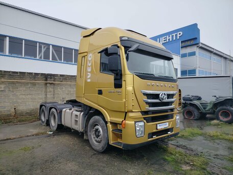 2023 IVECO-Hongyan 6x4 (CQ4256), белый, 3074500 рублей, вид 2