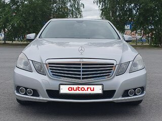 2009 Mercedes-Benz E-Класс 200 IV (W212, S212, C207), серебристый, 1200000 рублей, вид 2