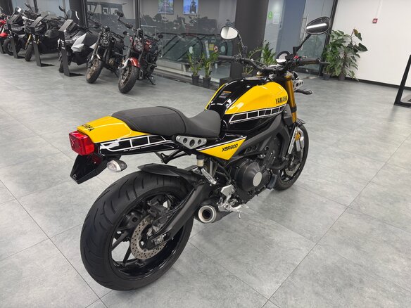 2017 Yamaha XSR900, жёлтый, 840000 рублей - вид 6