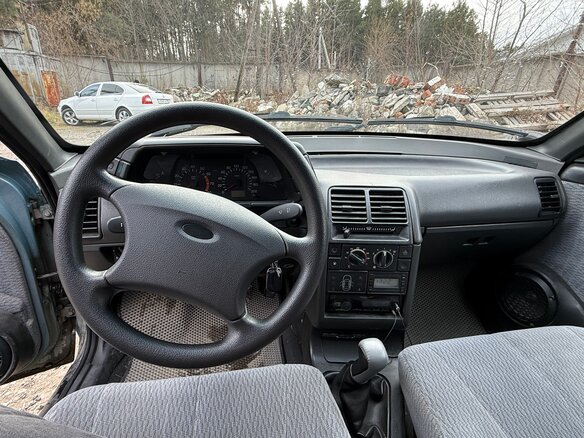 2002 Lada (ВАЗ) 2112, серый, 120000 рублей - вид 7