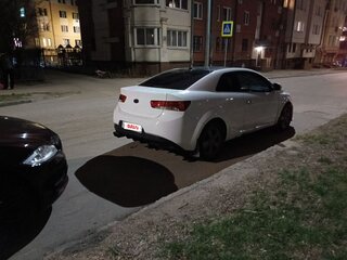 2010 Kia Cerato Koup II, белый, 450000 рублей, вид 3