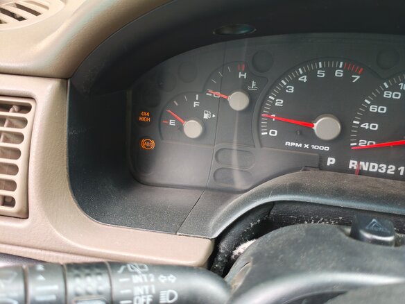 2002 Ford Explorer III, серый, 650000 рублей - вид 13