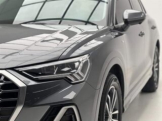 2022 Audi Q3 35 TFSI II (F3), серый, 2340000 рублей, вид 2