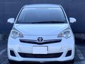 2016 Toyota Ractis II, белый, 770000 рублей - вид 1
